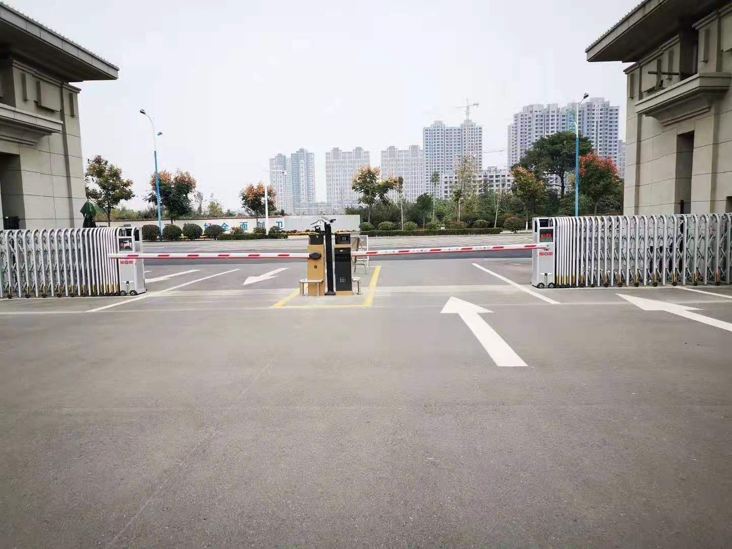 車牌識別一體機相關(guān)施工案例